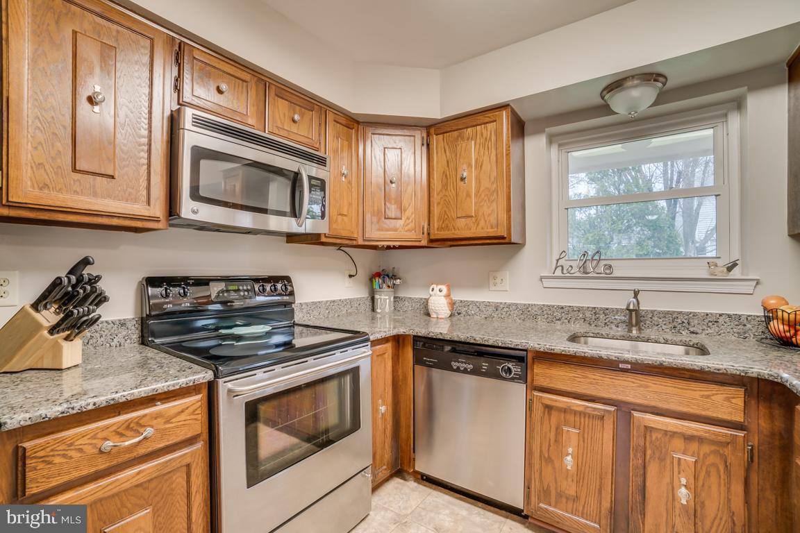 CRESTBROOK - Residential