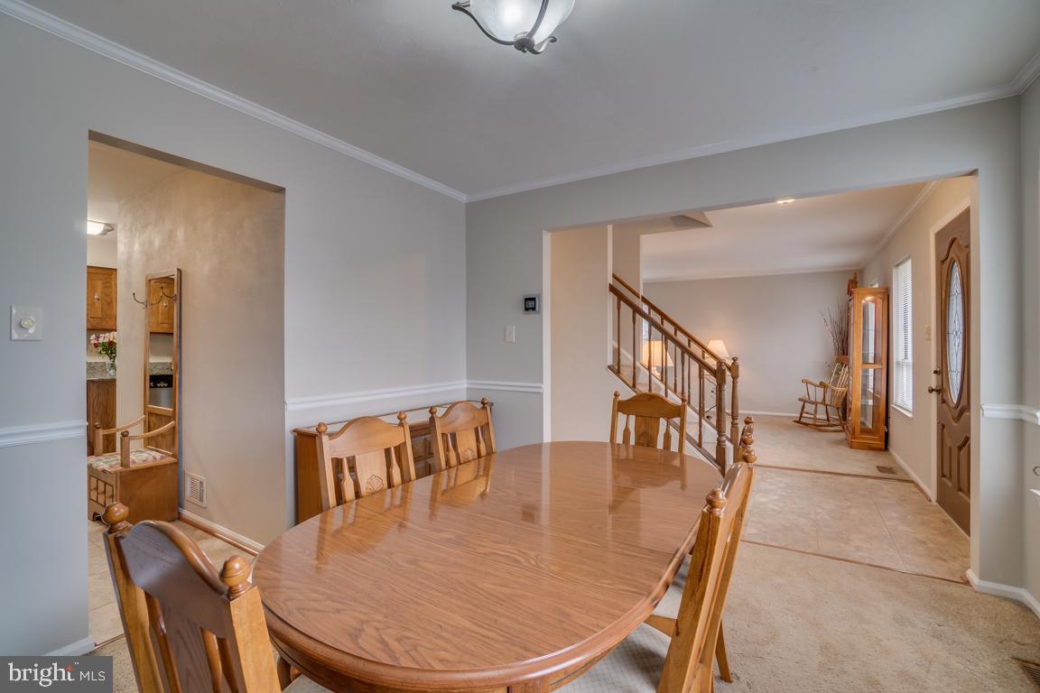 CRESTBROOK - Residential