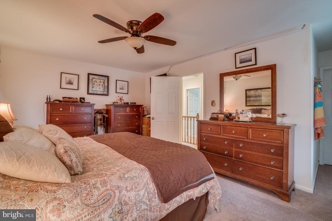 CRESTBROOK - Residential