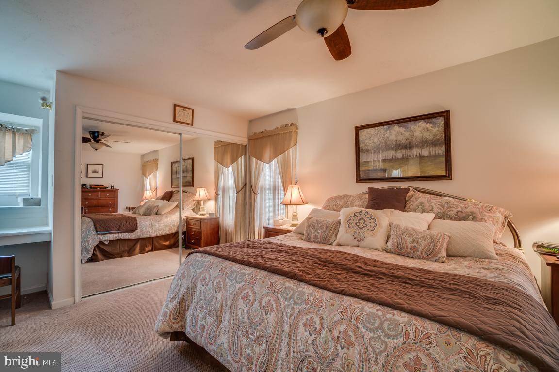 CRESTBROOK - Residential