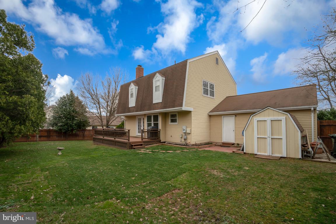 CRESTBROOK - Residential