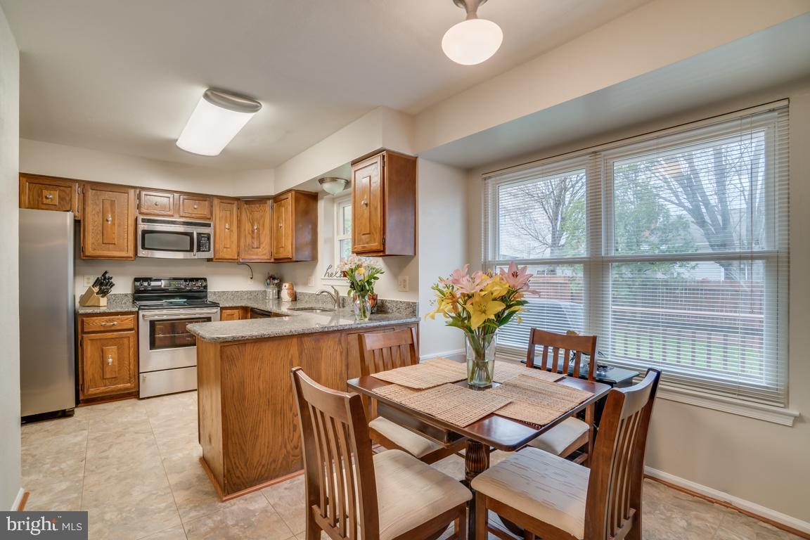 CRESTBROOK - Residential