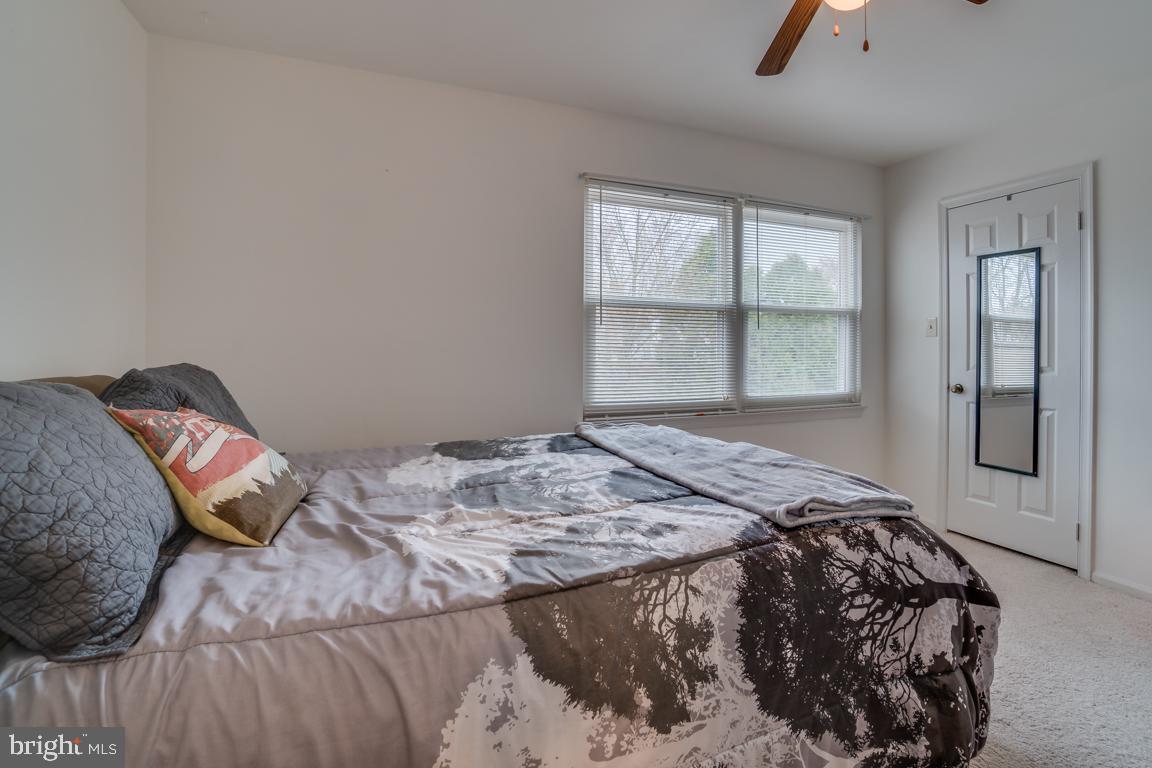 CRESTBROOK - Residential