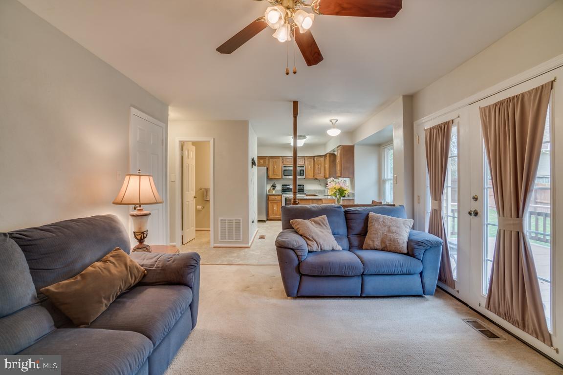 CRESTBROOK - Residential