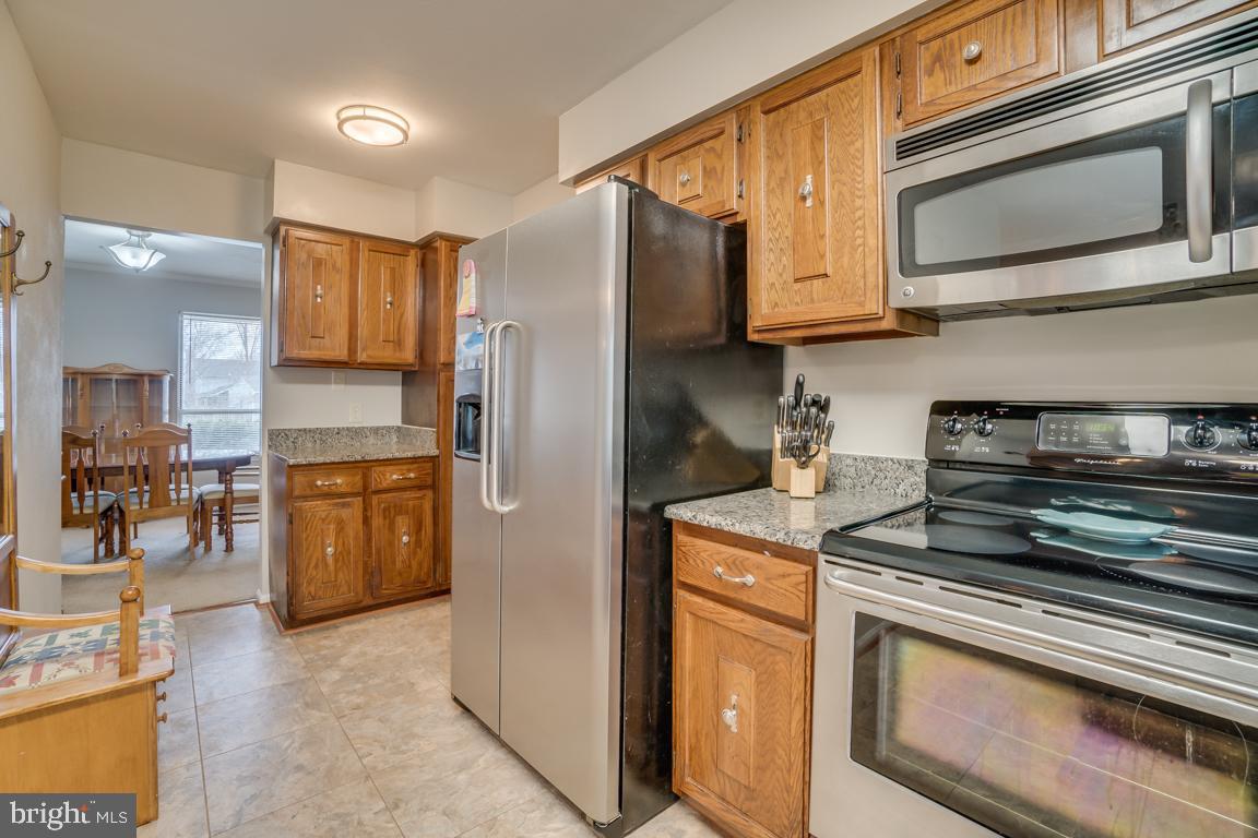 CRESTBROOK - Residential