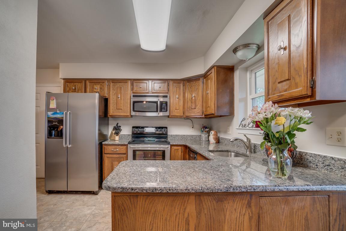 CRESTBROOK - Residential