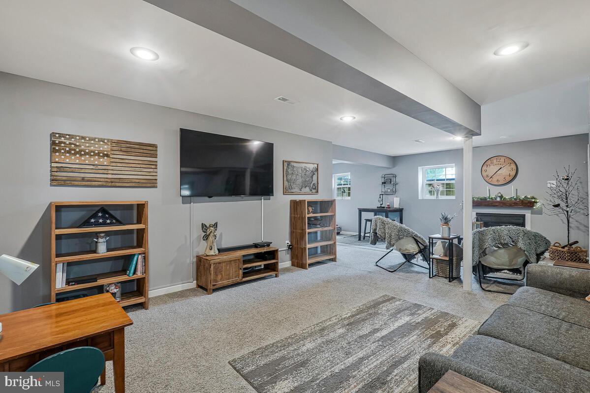 ST CHARLES SUB - SHEFFIELD - Residential