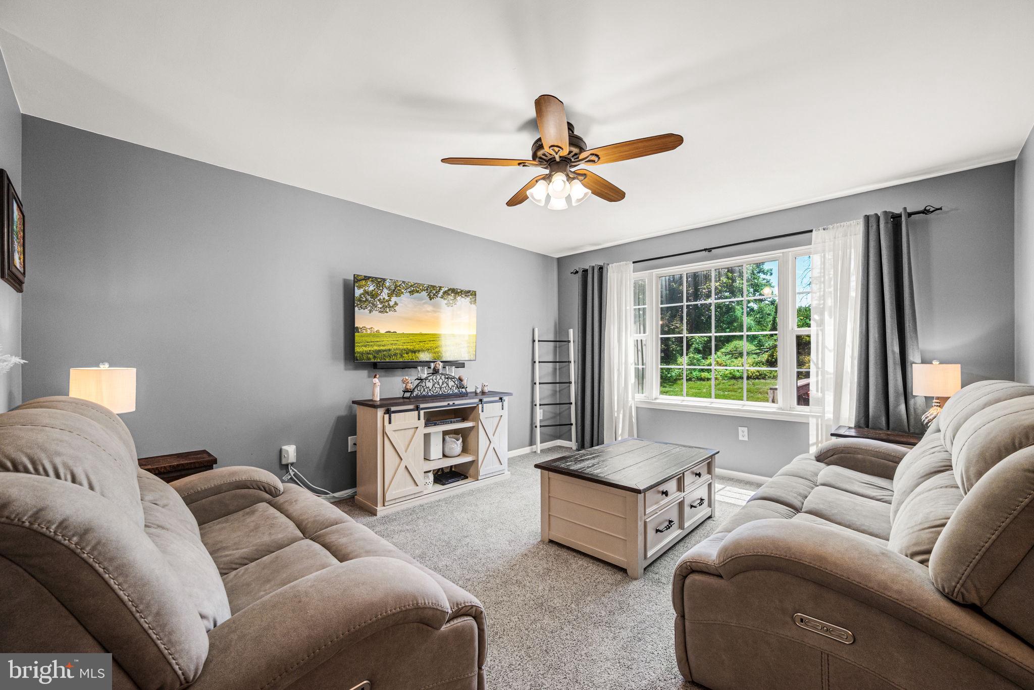 207 RED ROCK CIRCLE