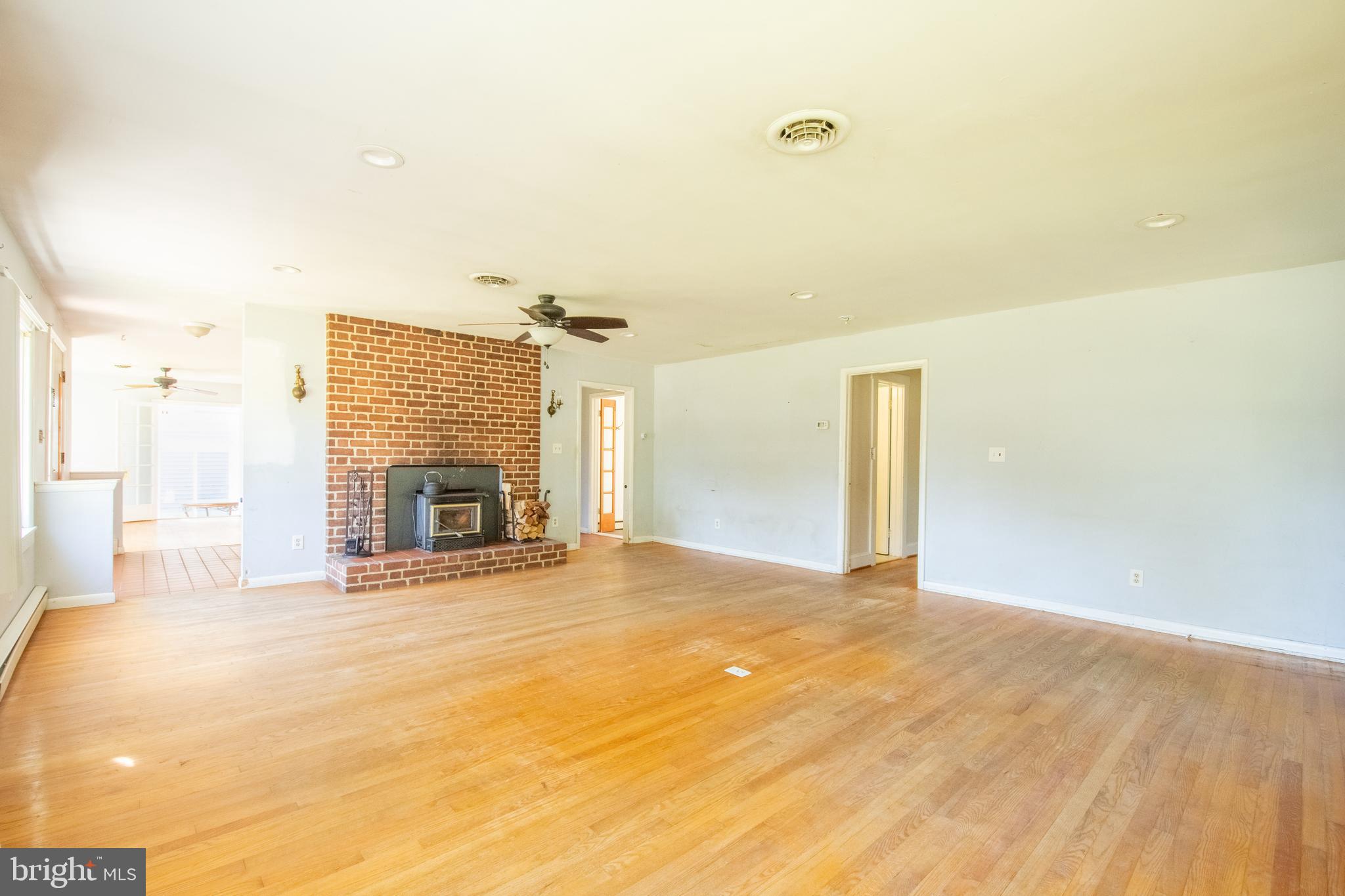 SOUTH RIVER PARK - Residential