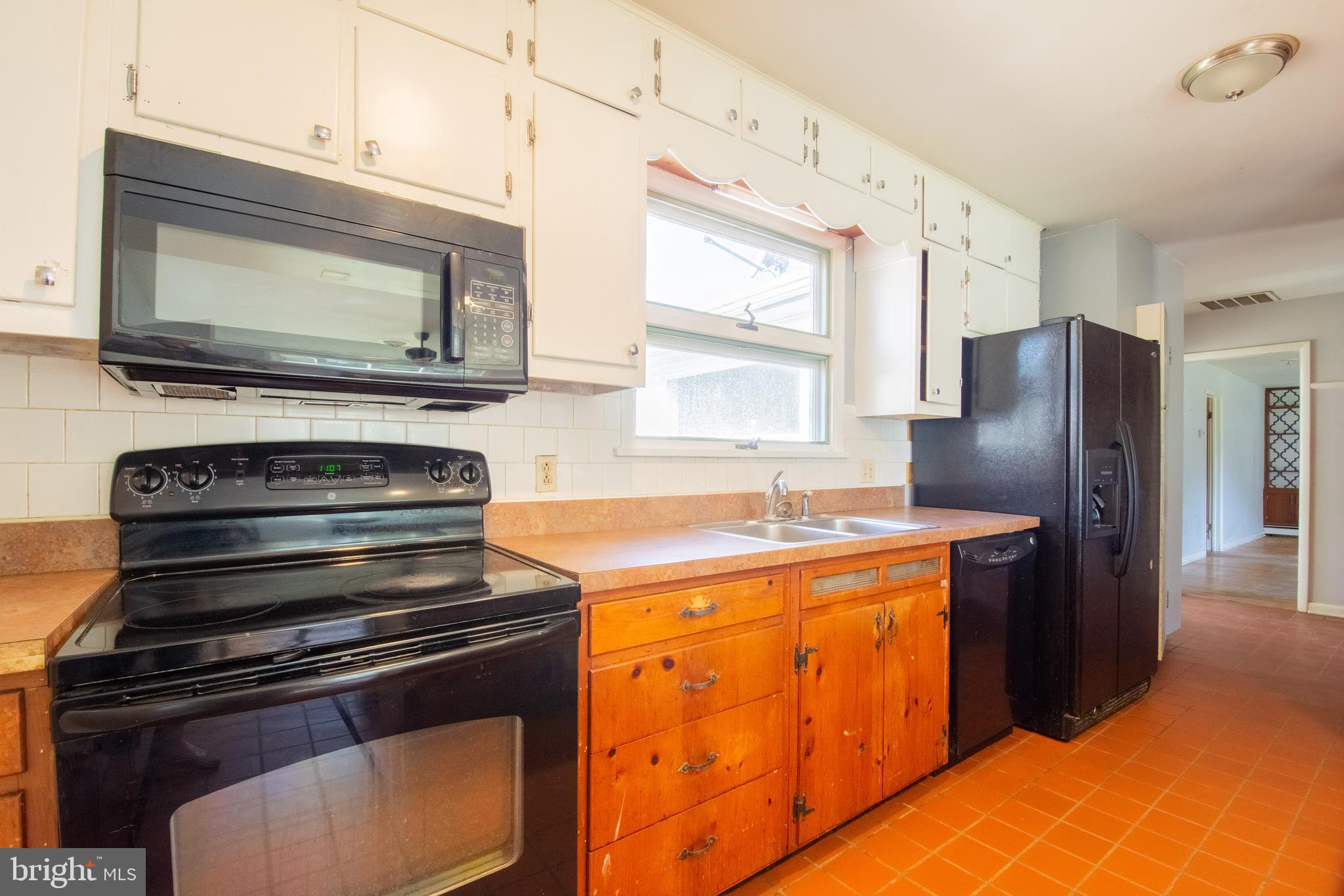 SOUTH RIVER PARK - Residential