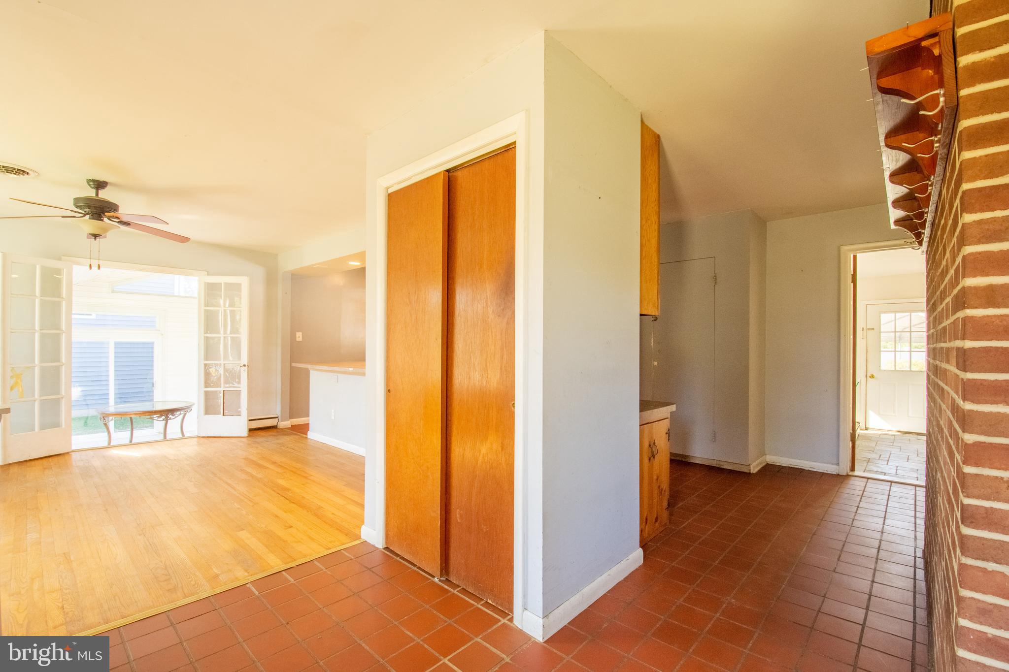 SOUTH RIVER PARK - Residential