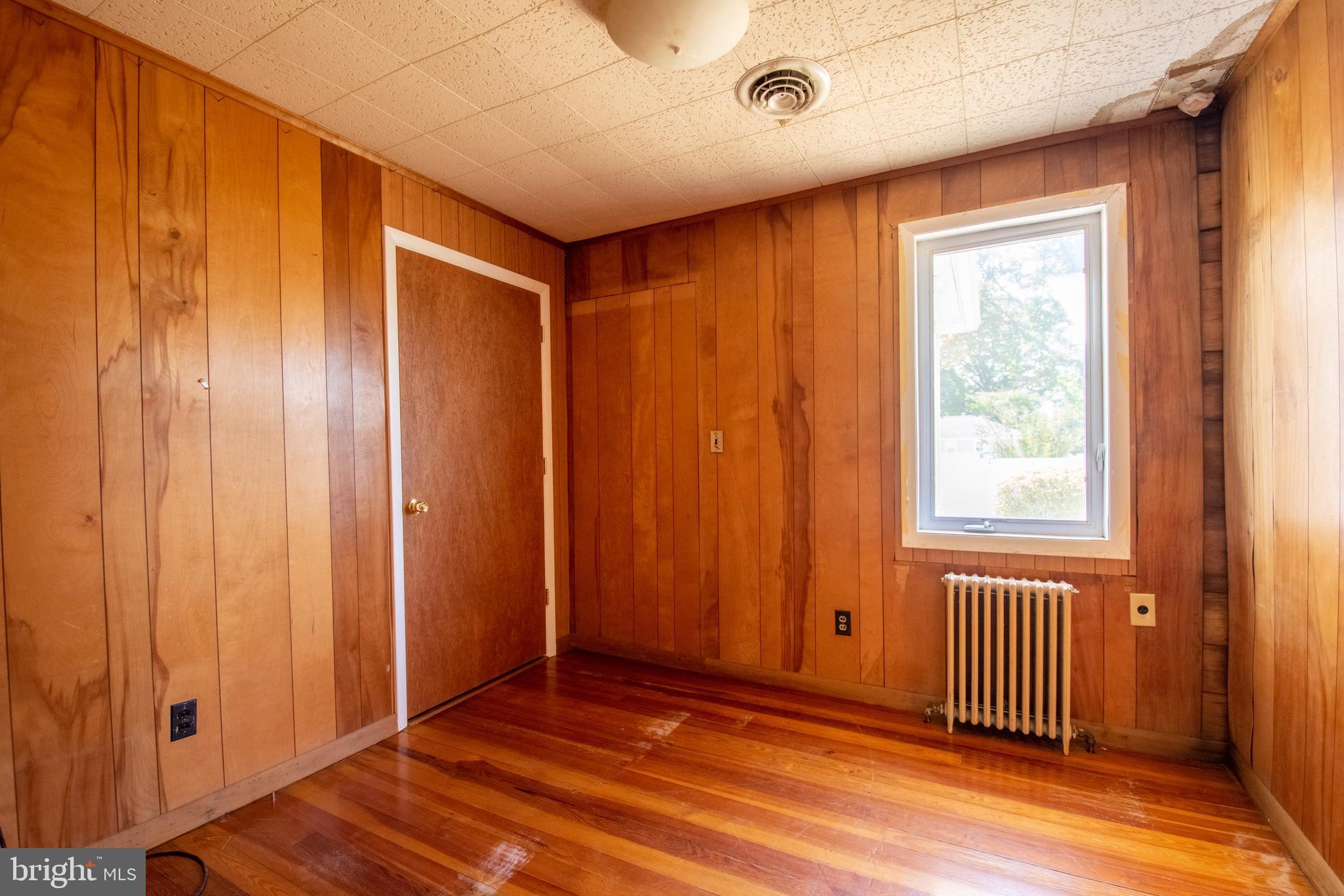 SOUTH RIVER PARK - Residential