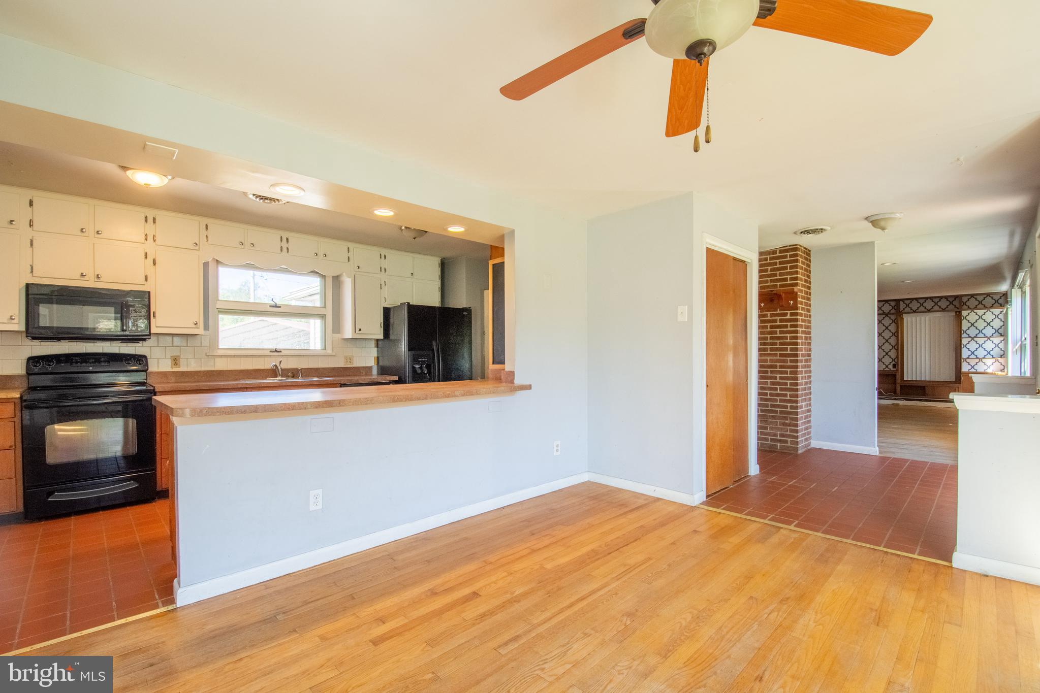 SOUTH RIVER PARK - Residential