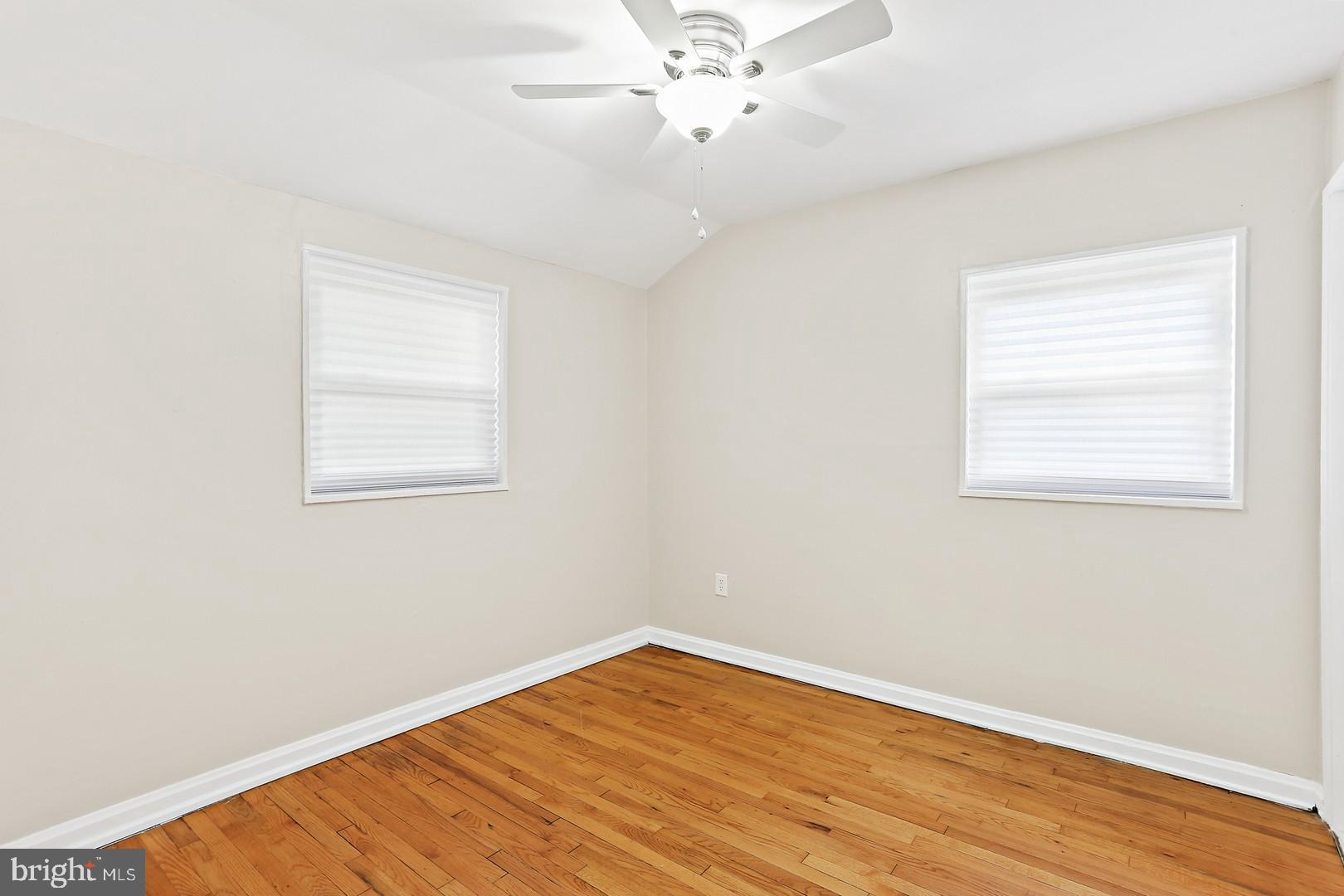 DUPONT VILLAGE - Residential