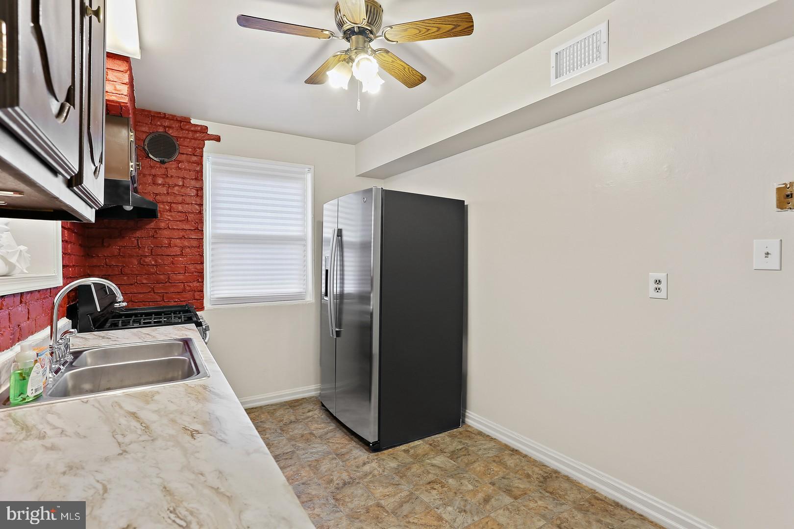 DUPONT VILLAGE - Residential