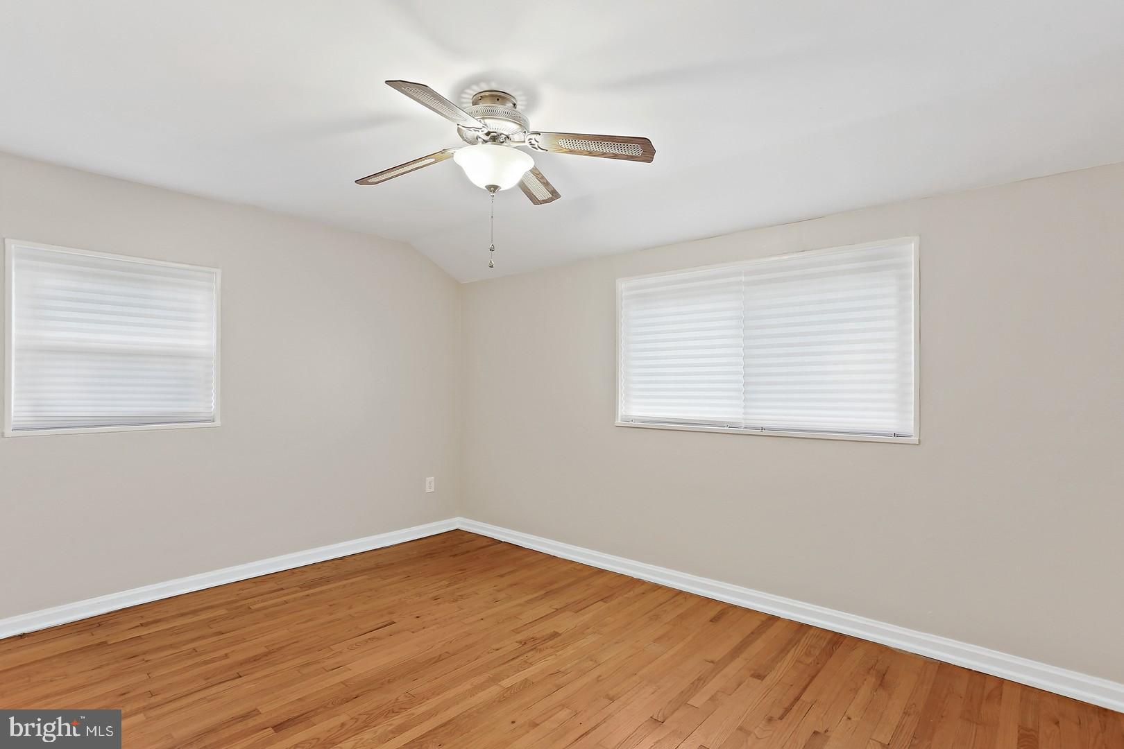 DUPONT VILLAGE - Residential