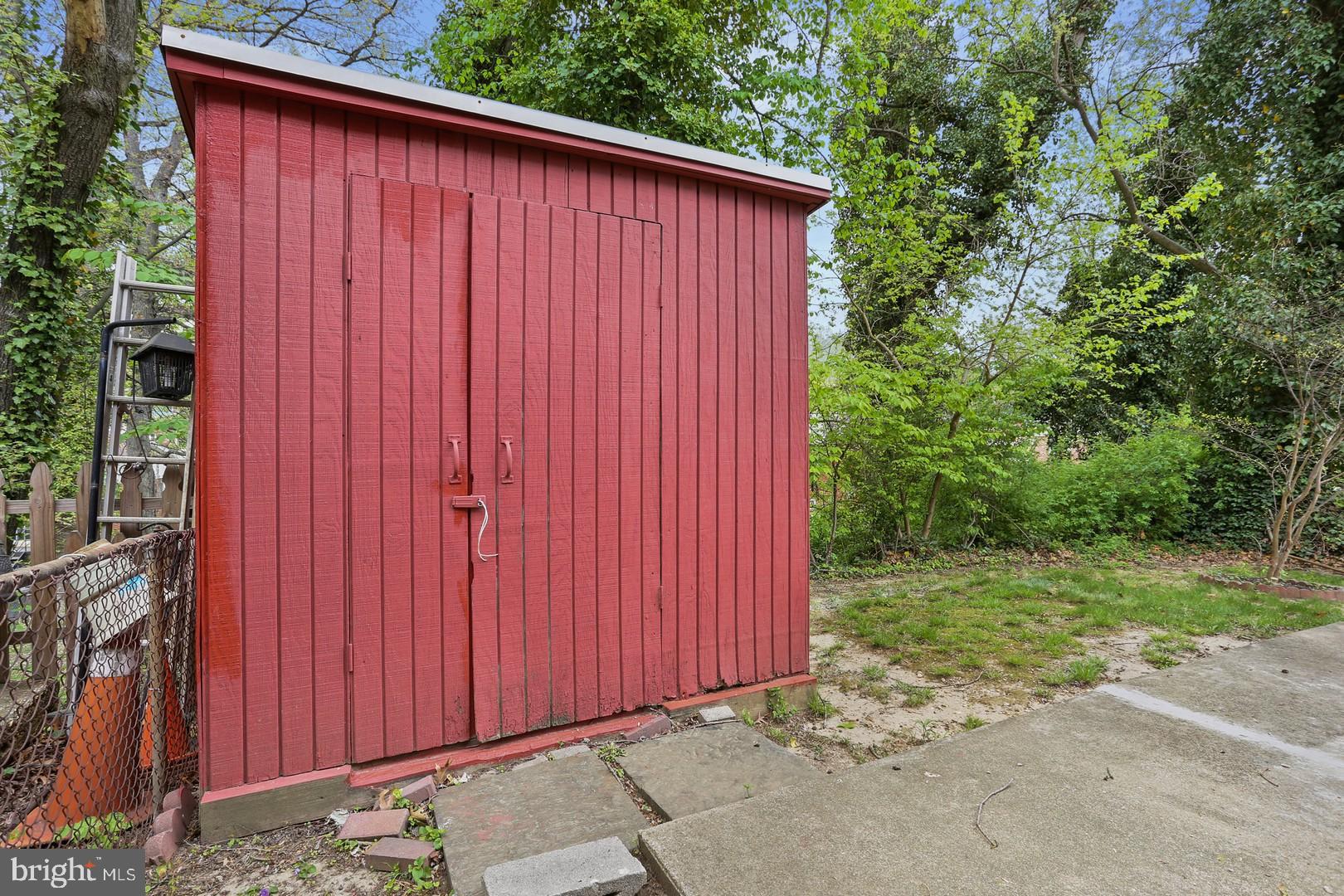 DUPONT VILLAGE - Residential