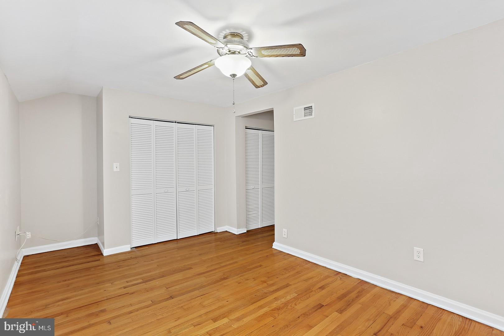 DUPONT VILLAGE - Residential