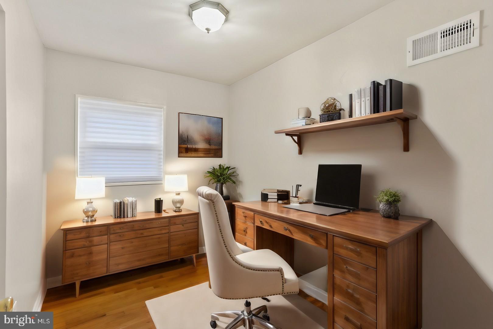 DUPONT VILLAGE - Residential