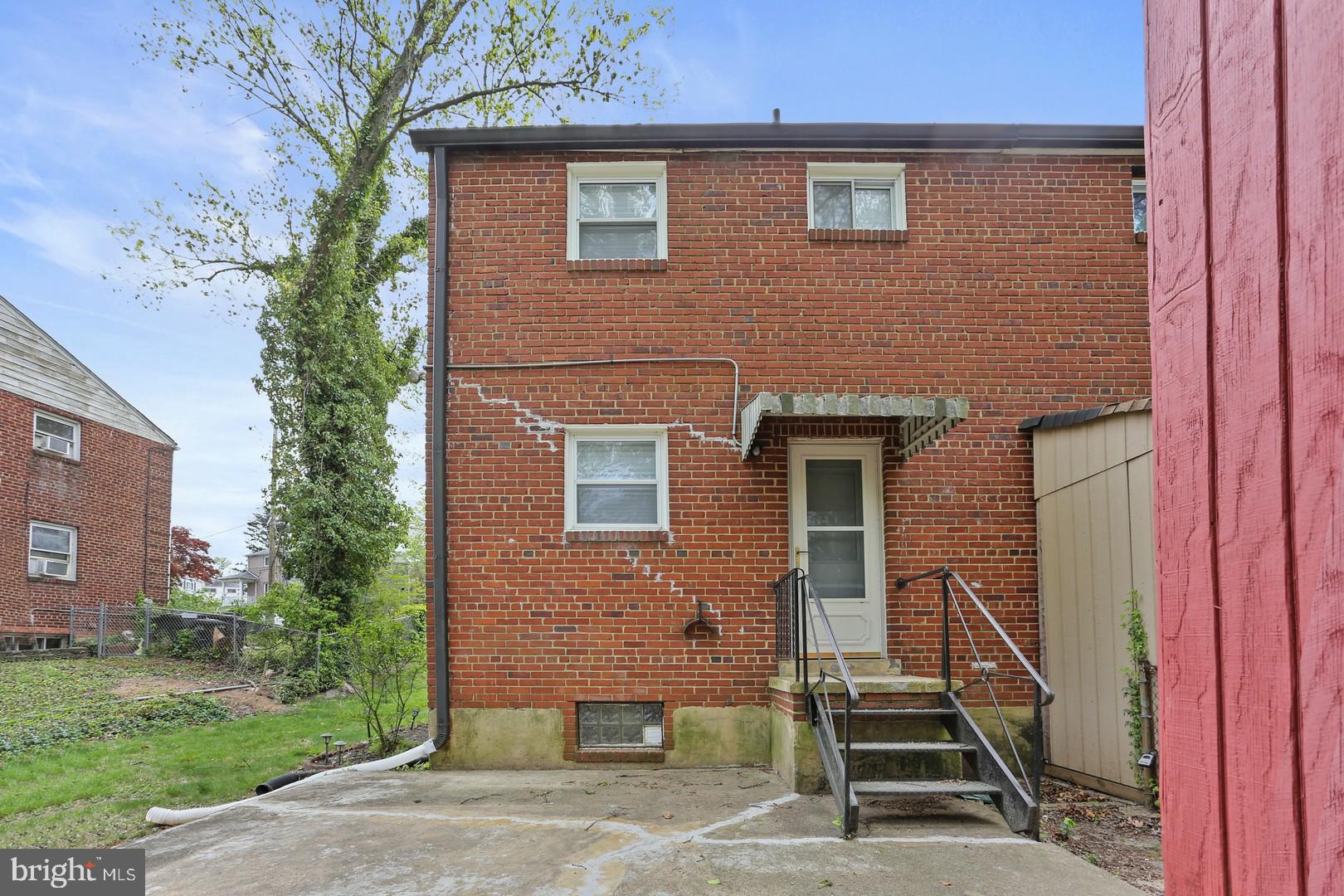 DUPONT VILLAGE - Residential