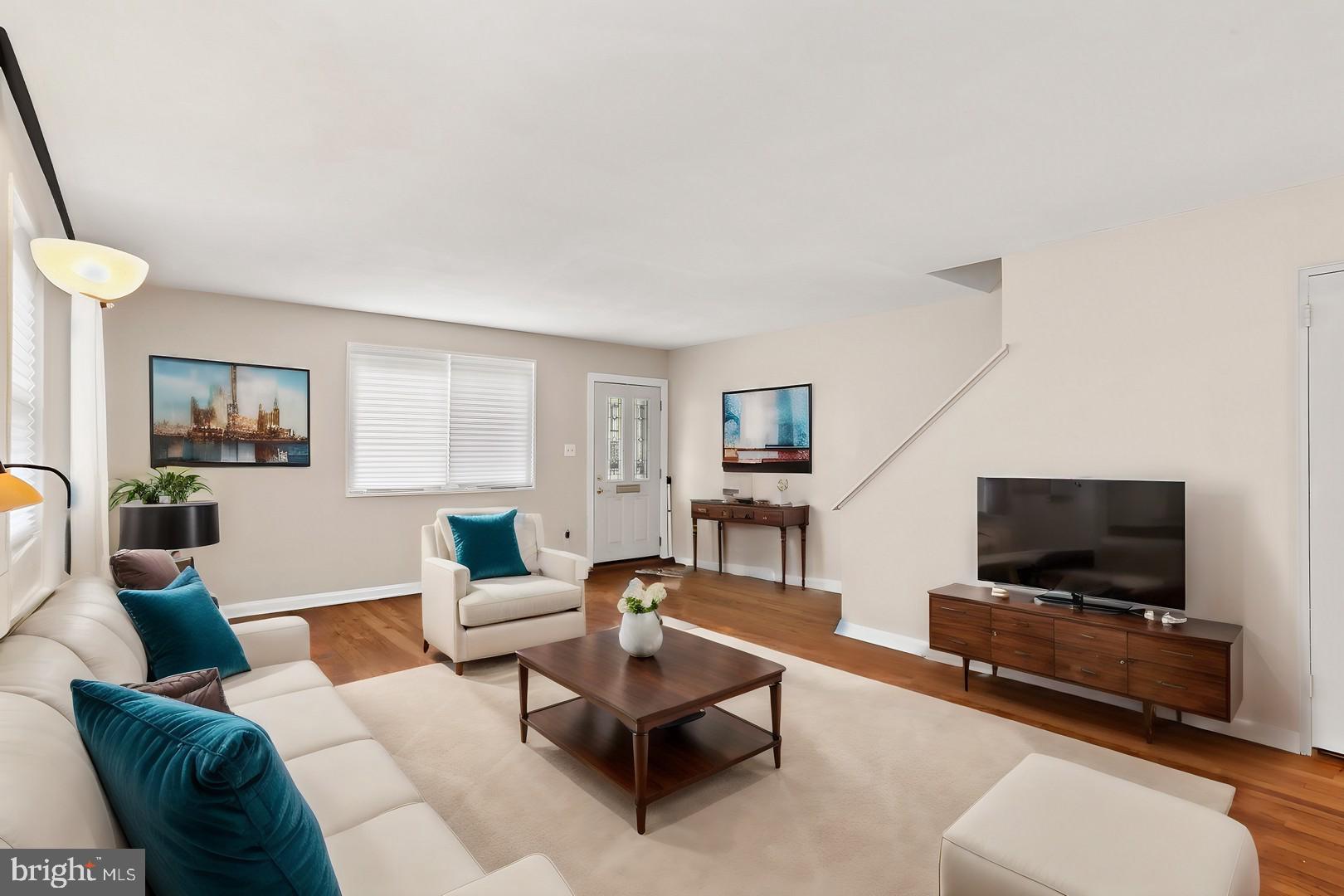 DUPONT VILLAGE - Residential