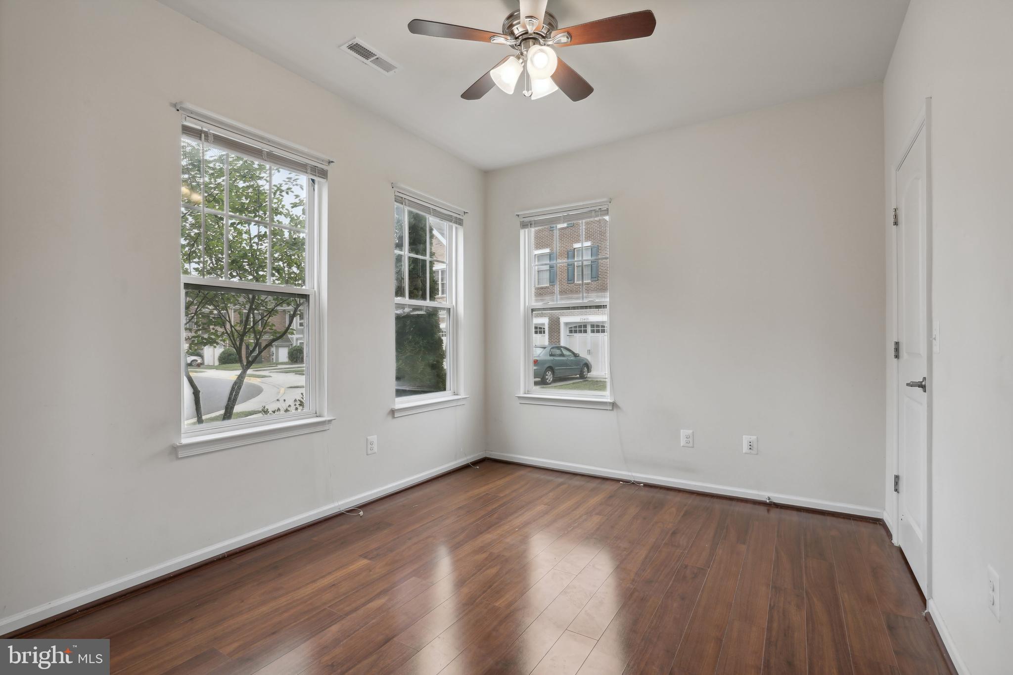 EAST GATE - Residential Lease