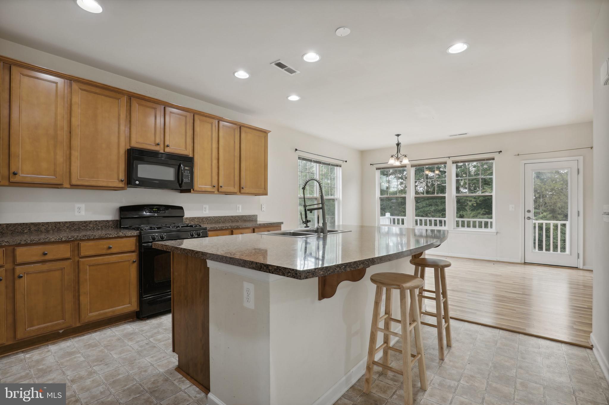 EAST GATE - Residential Lease