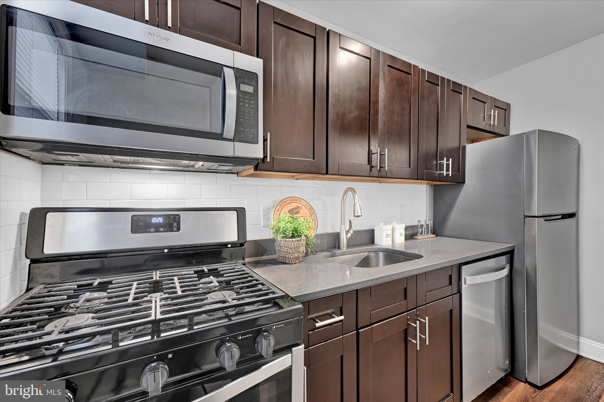 BROOKLYN - Residential