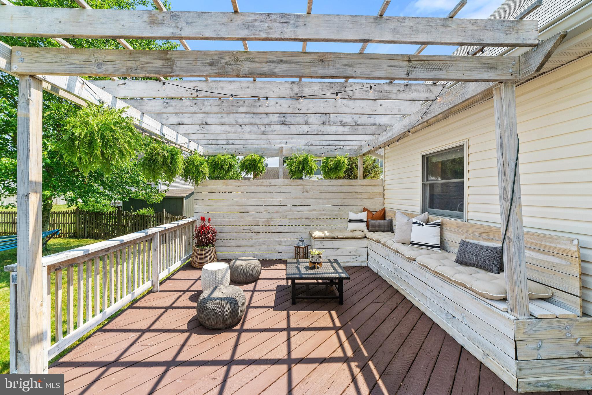 MEADFIELD - Residential