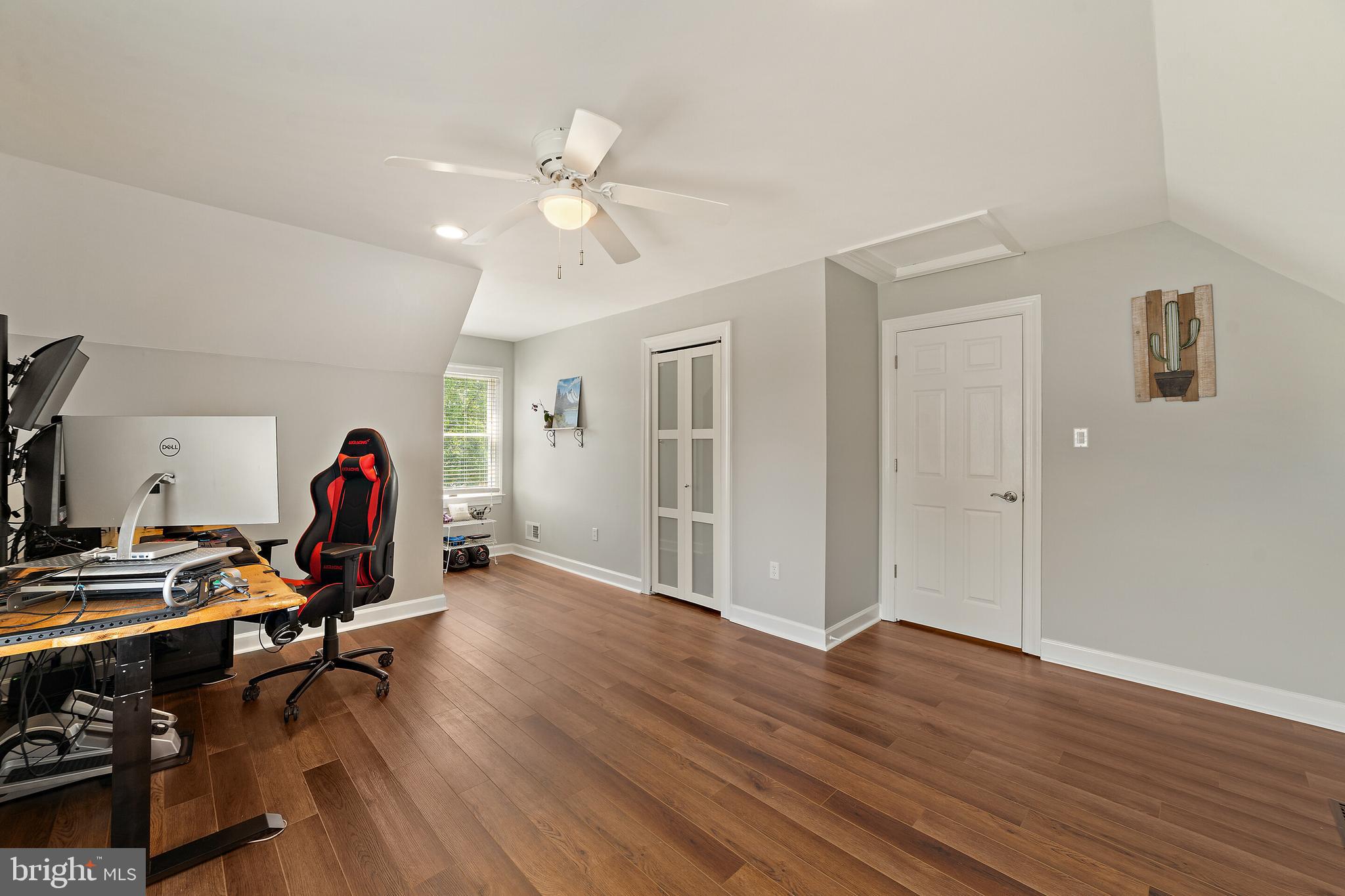 MEADFIELD - Residential