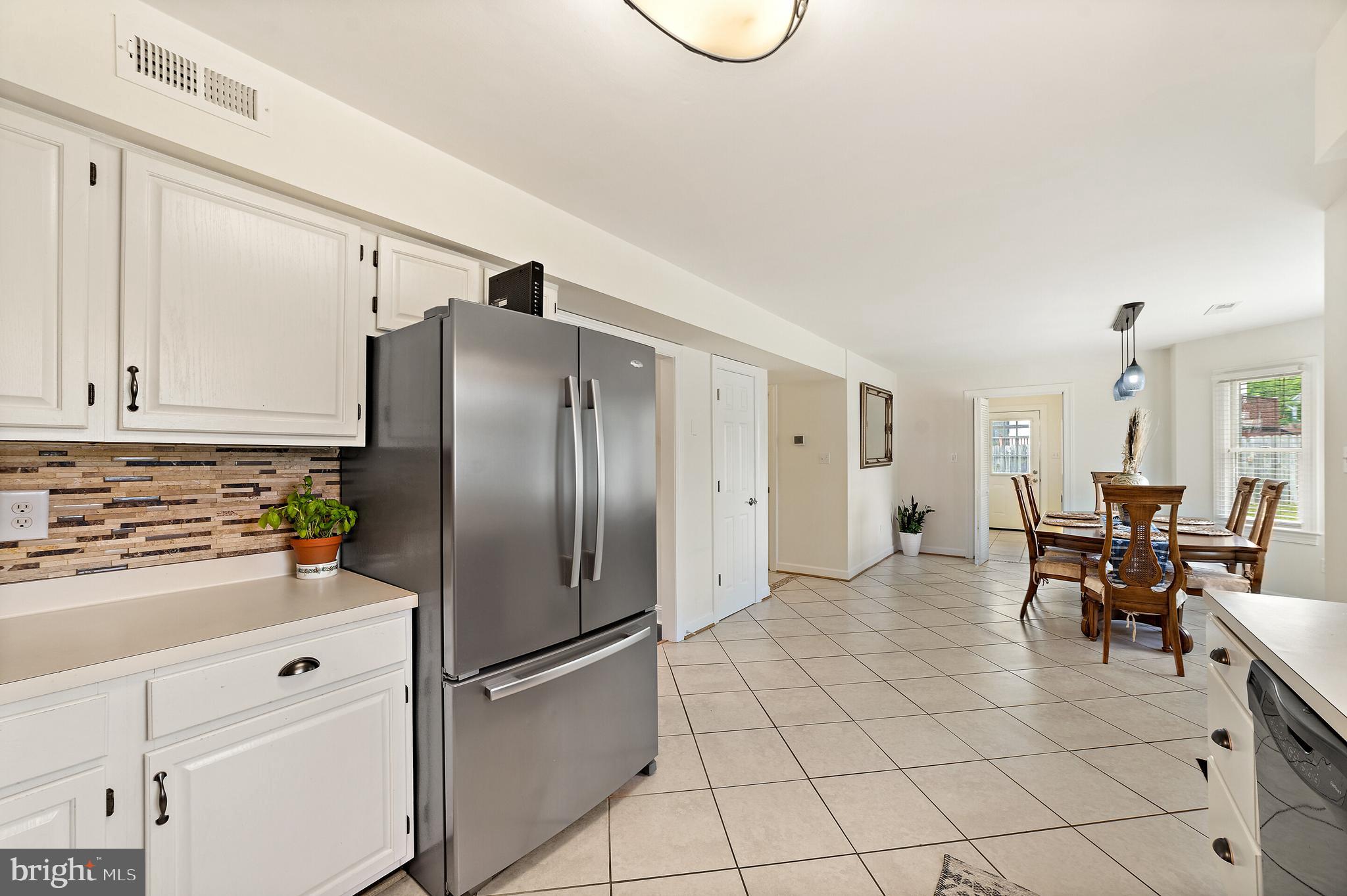 MEADFIELD - Residential