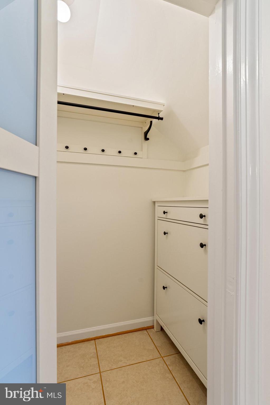 MEADFIELD - Residential