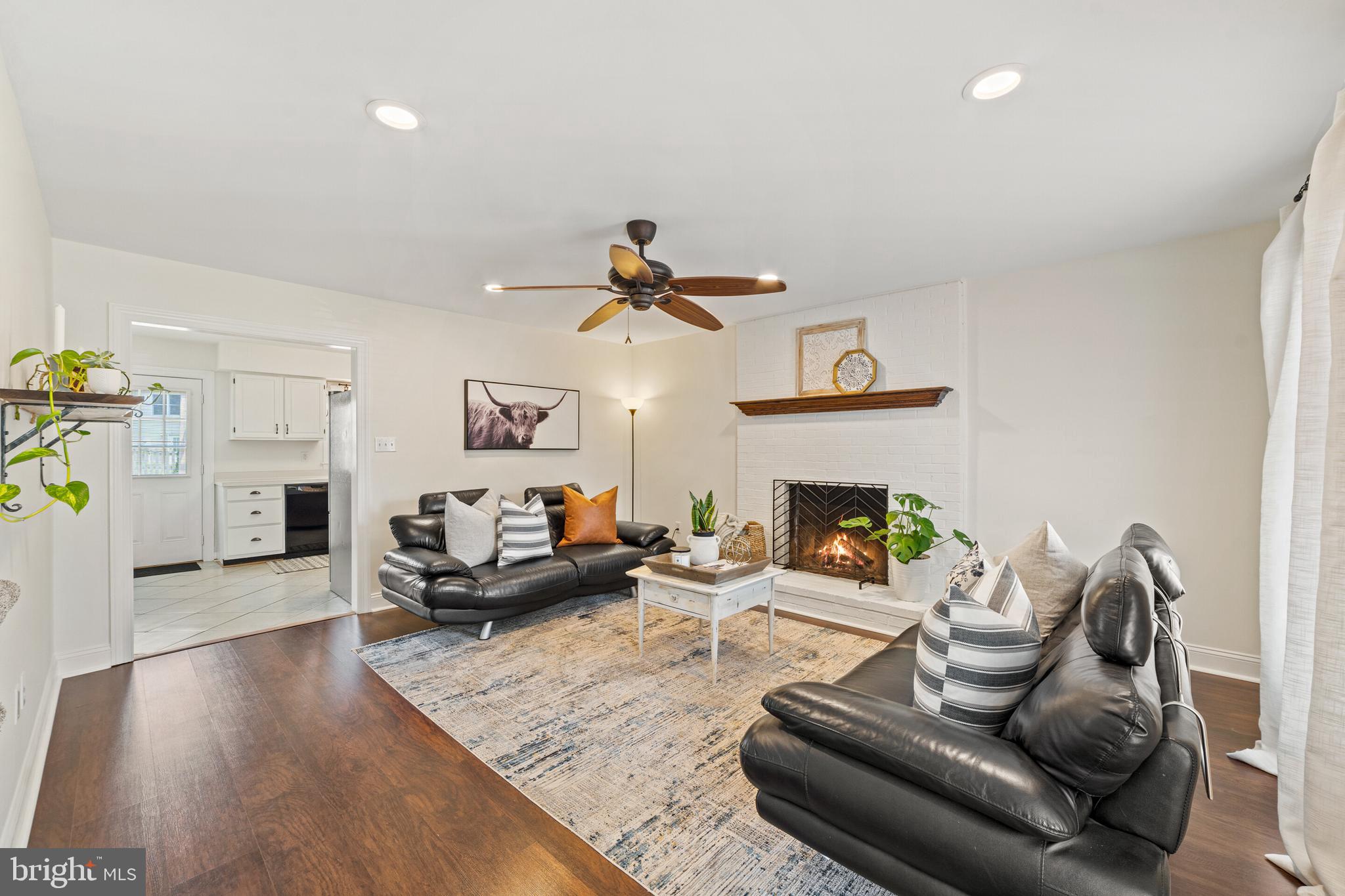 MEADFIELD - Residential