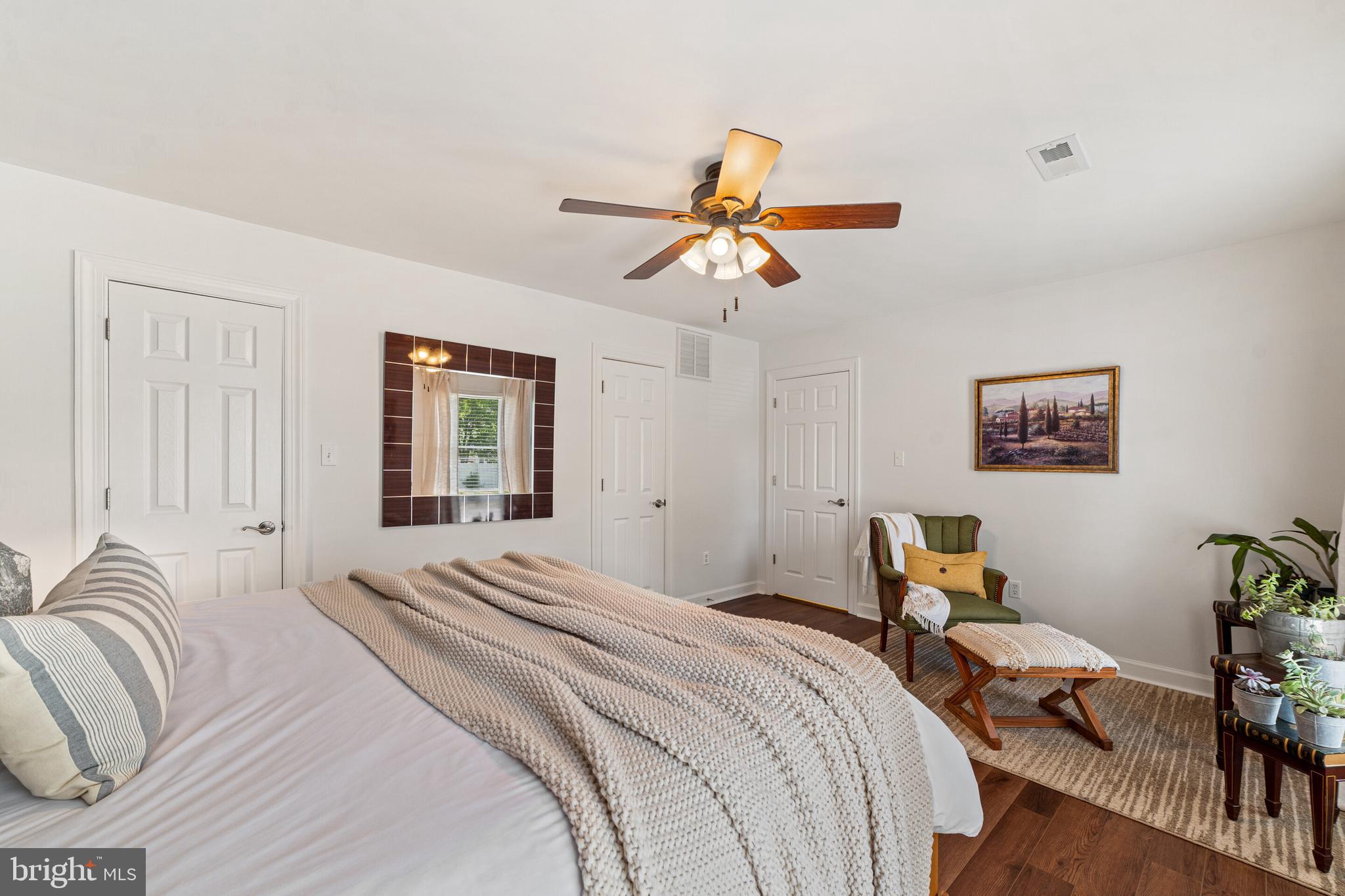 MEADFIELD - Residential