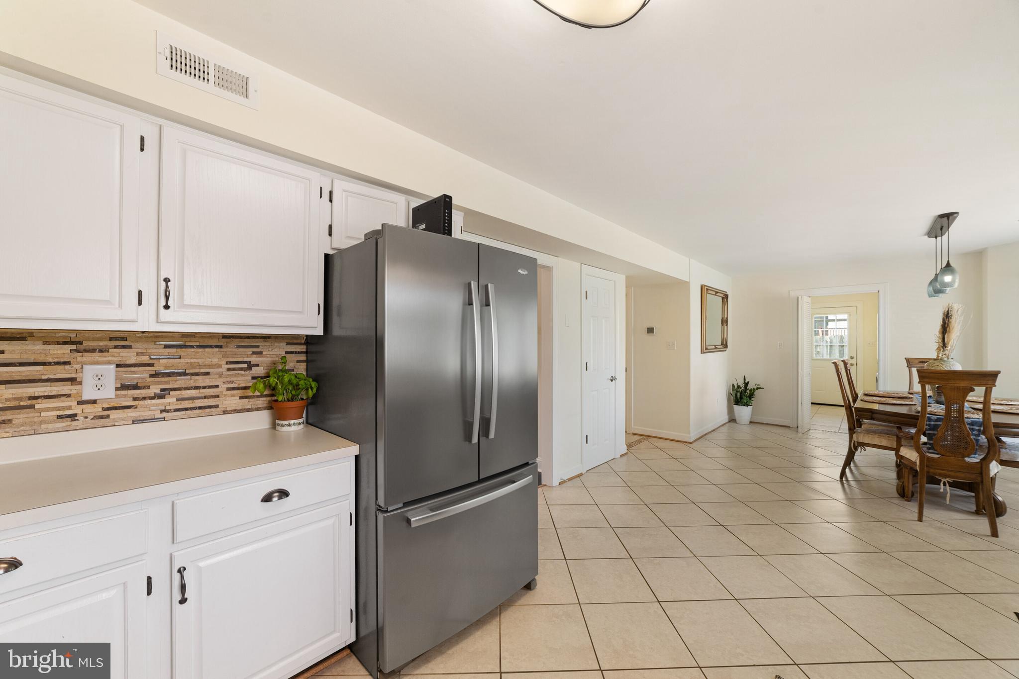 MEADFIELD - Residential