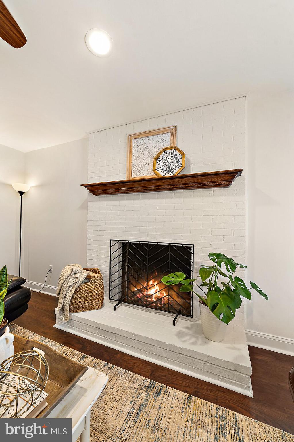 MEADFIELD - Residential