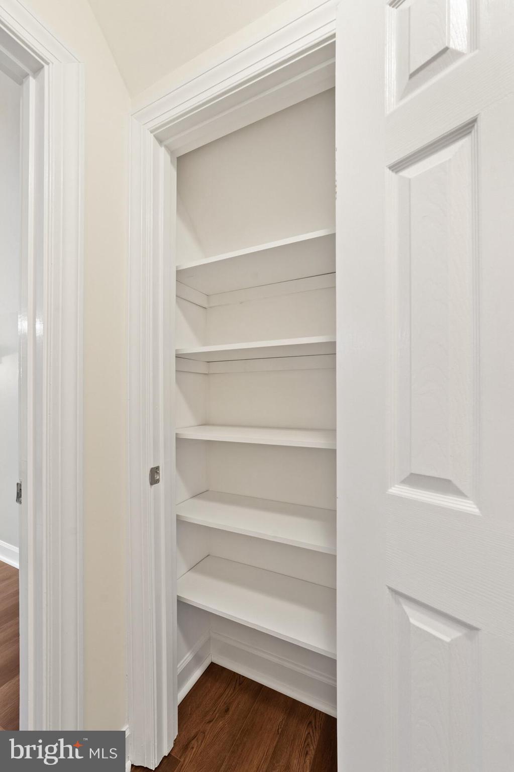 MEADFIELD - Residential