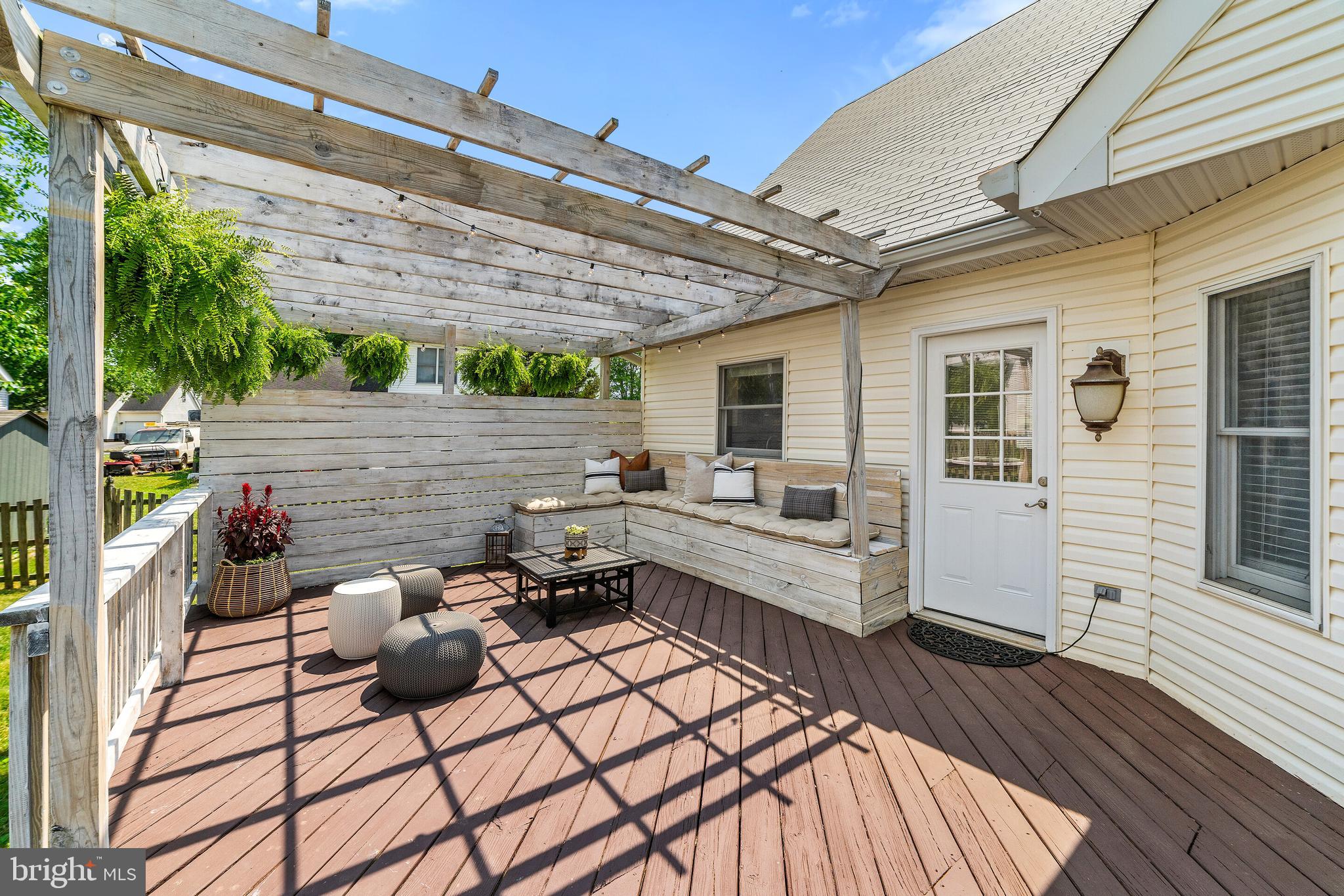 MEADFIELD - Residential