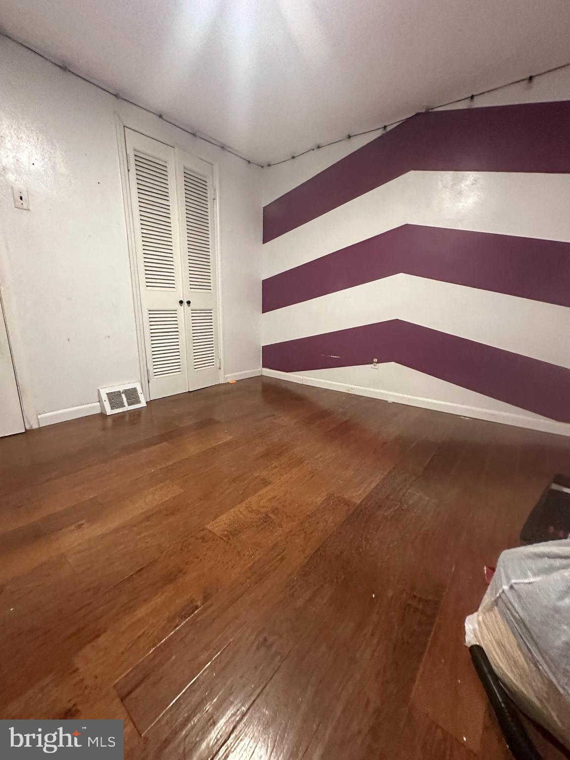 PHILADELPHIA (SOUTH) - Commercial Sale