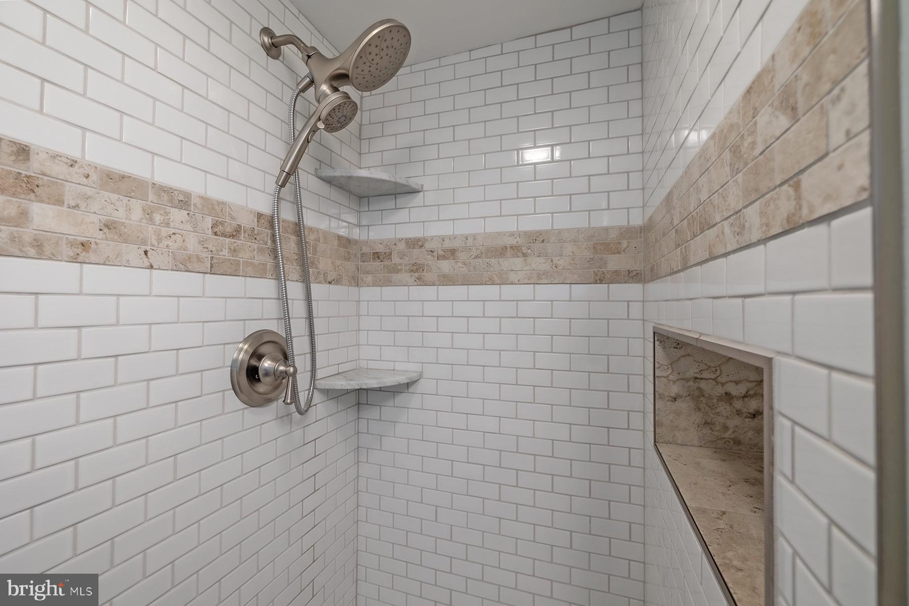 MELROSE PARK - Residential