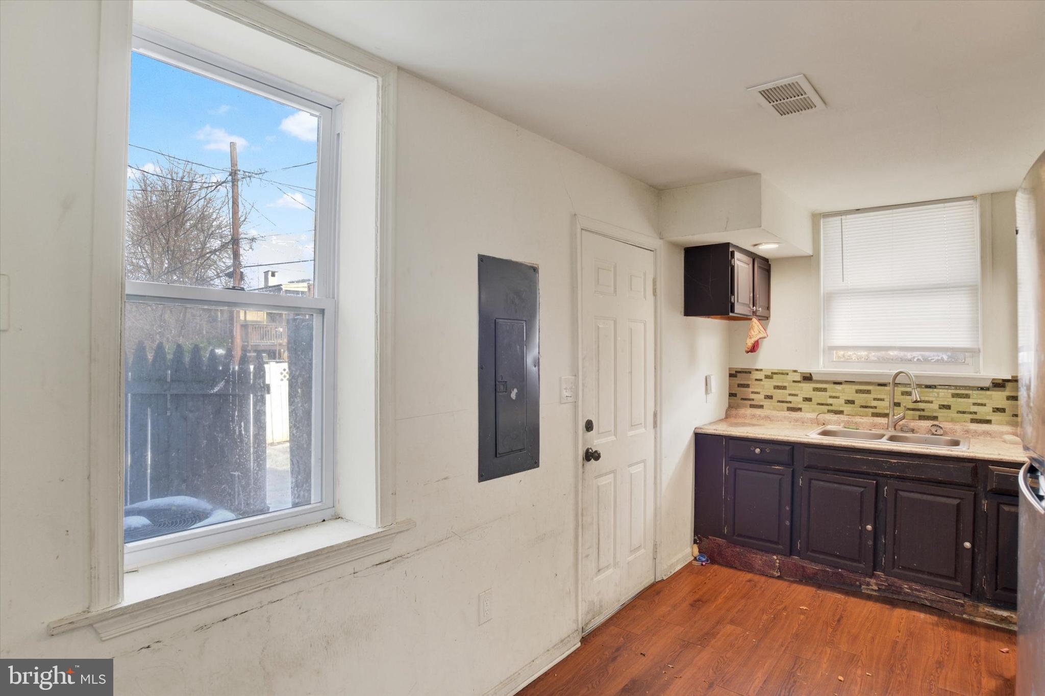 HARRISBURG CITY - Residential