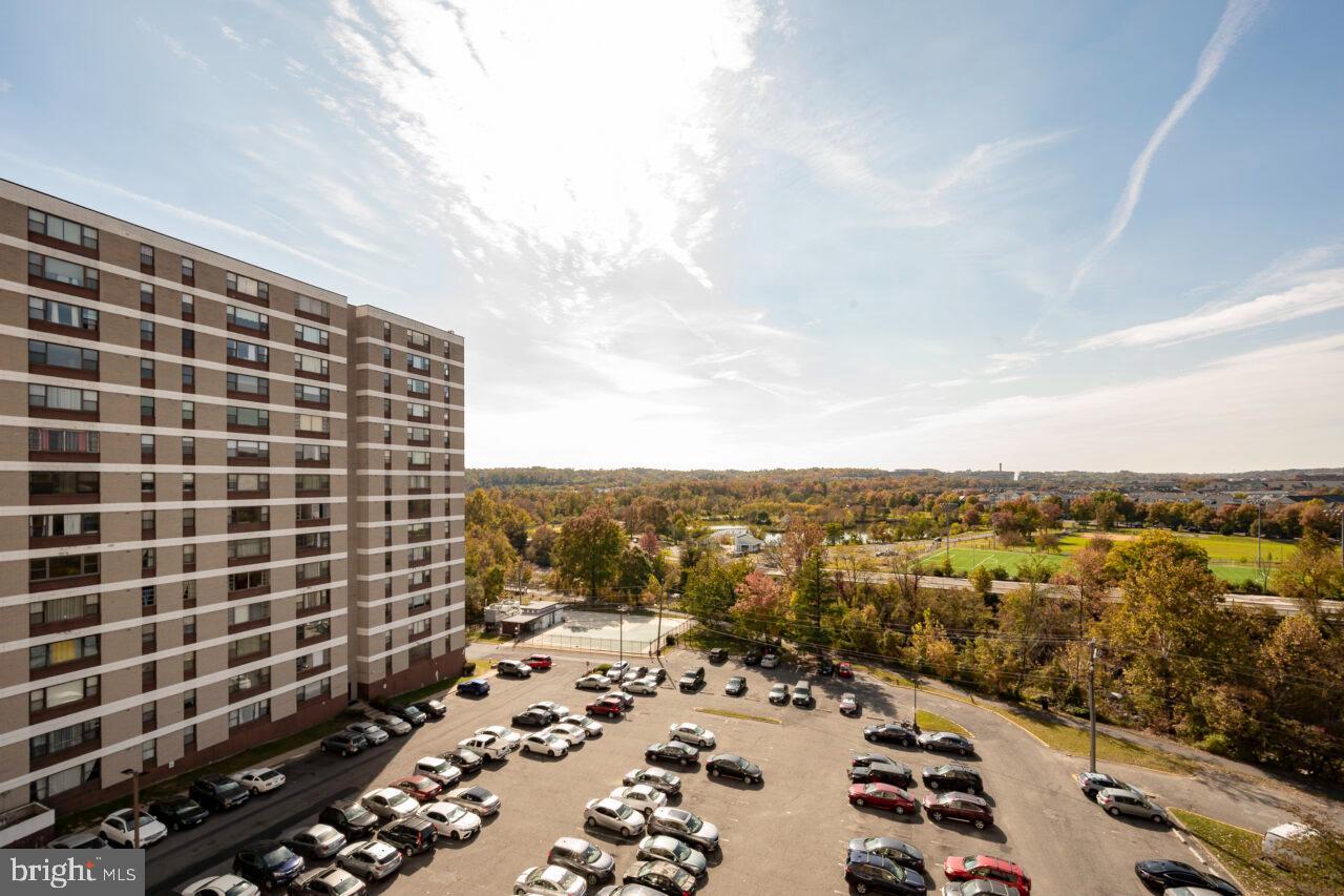 FORTY SIX HUNDRED - Residential