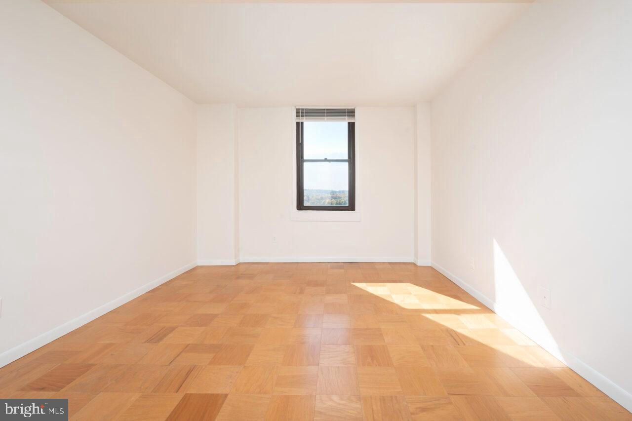 FORTY SIX HUNDRED - Residential