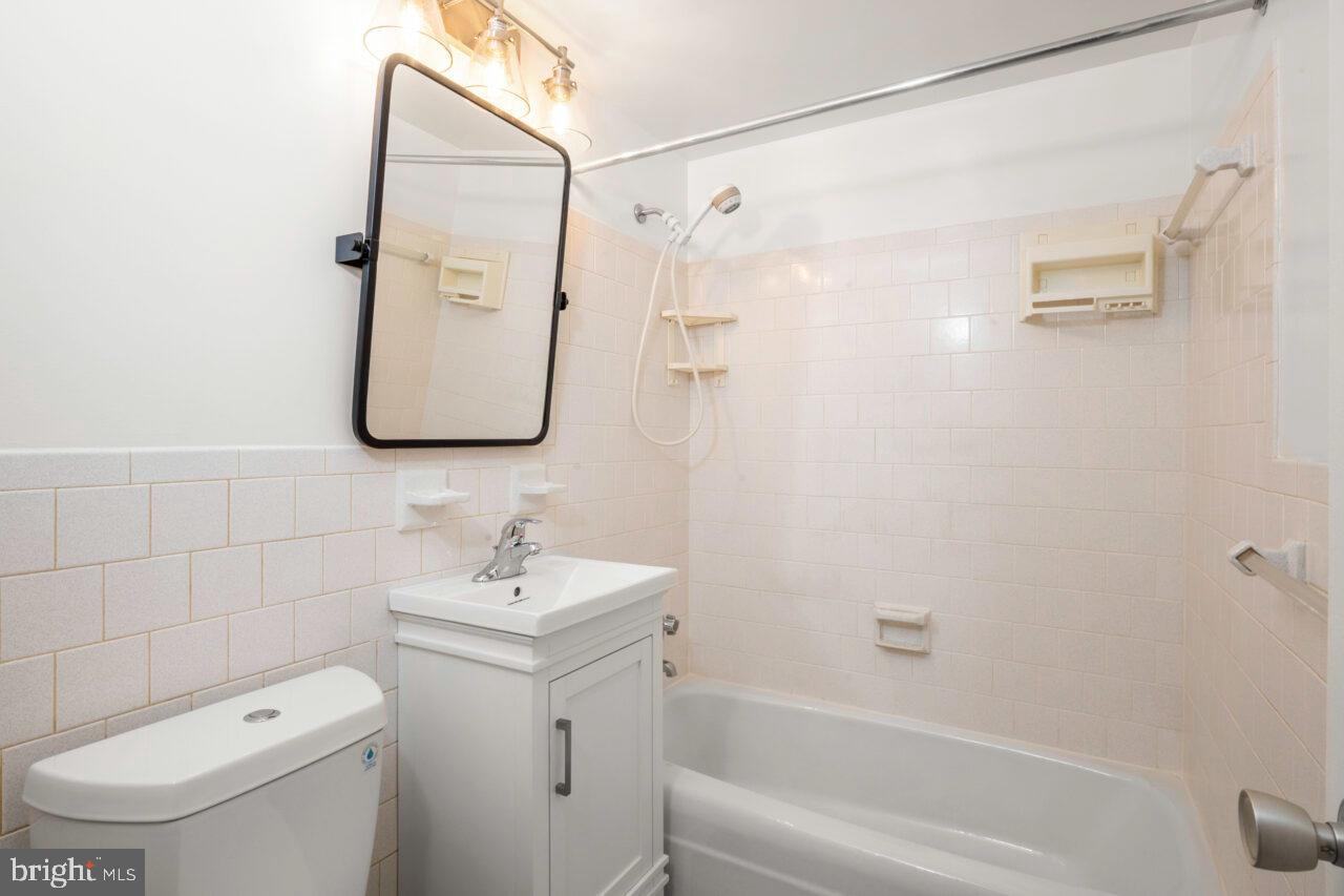 FORTY SIX HUNDRED - Residential