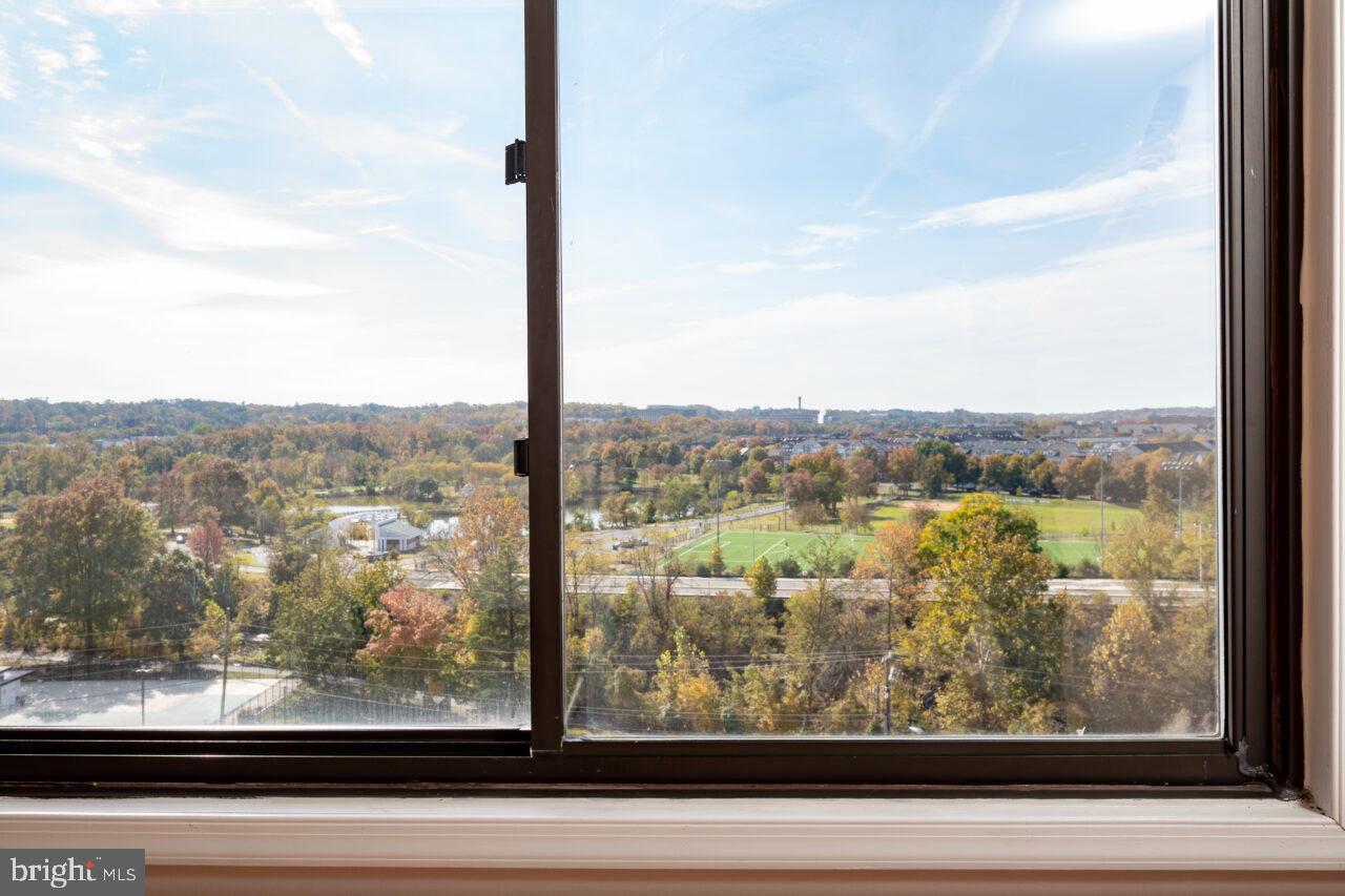 FORTY SIX HUNDRED - Residential