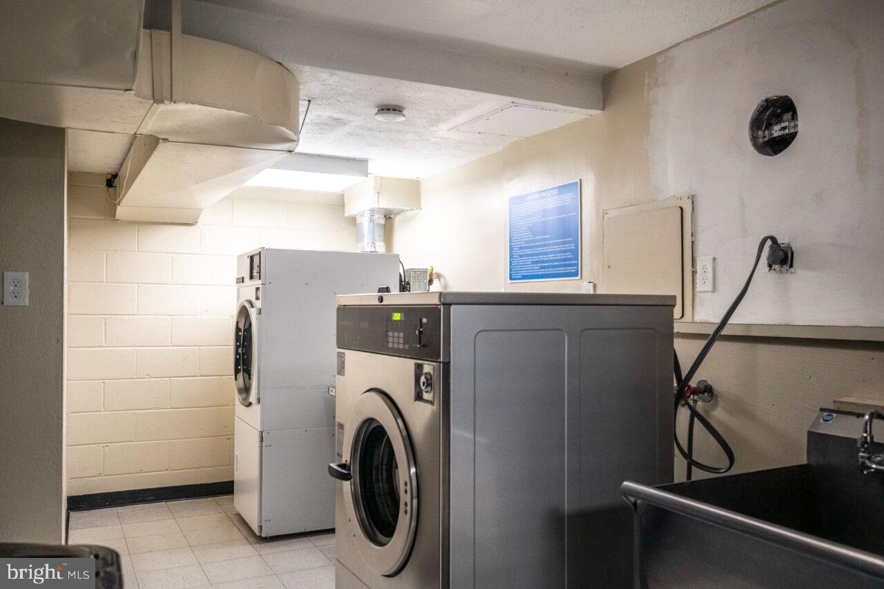 FORTY SIX HUNDRED - Residential