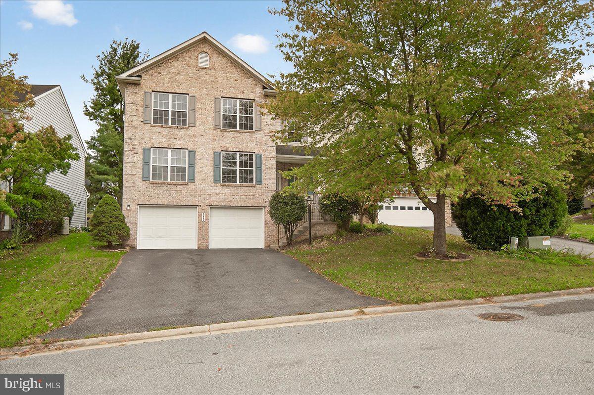 6903 WIMBLEDON COURT