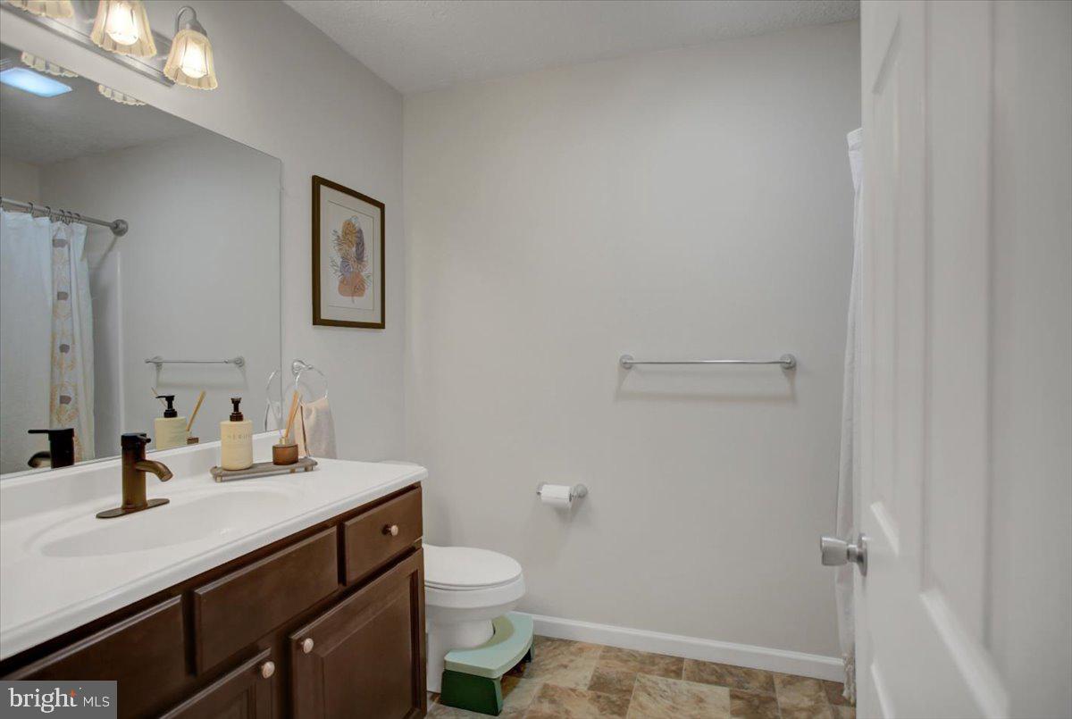 LAURICH ESTATES - Residential