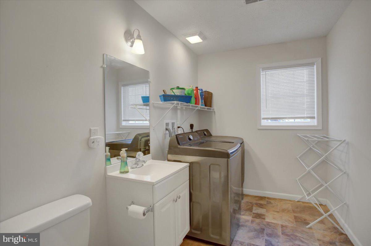 LAURICH ESTATES - Residential