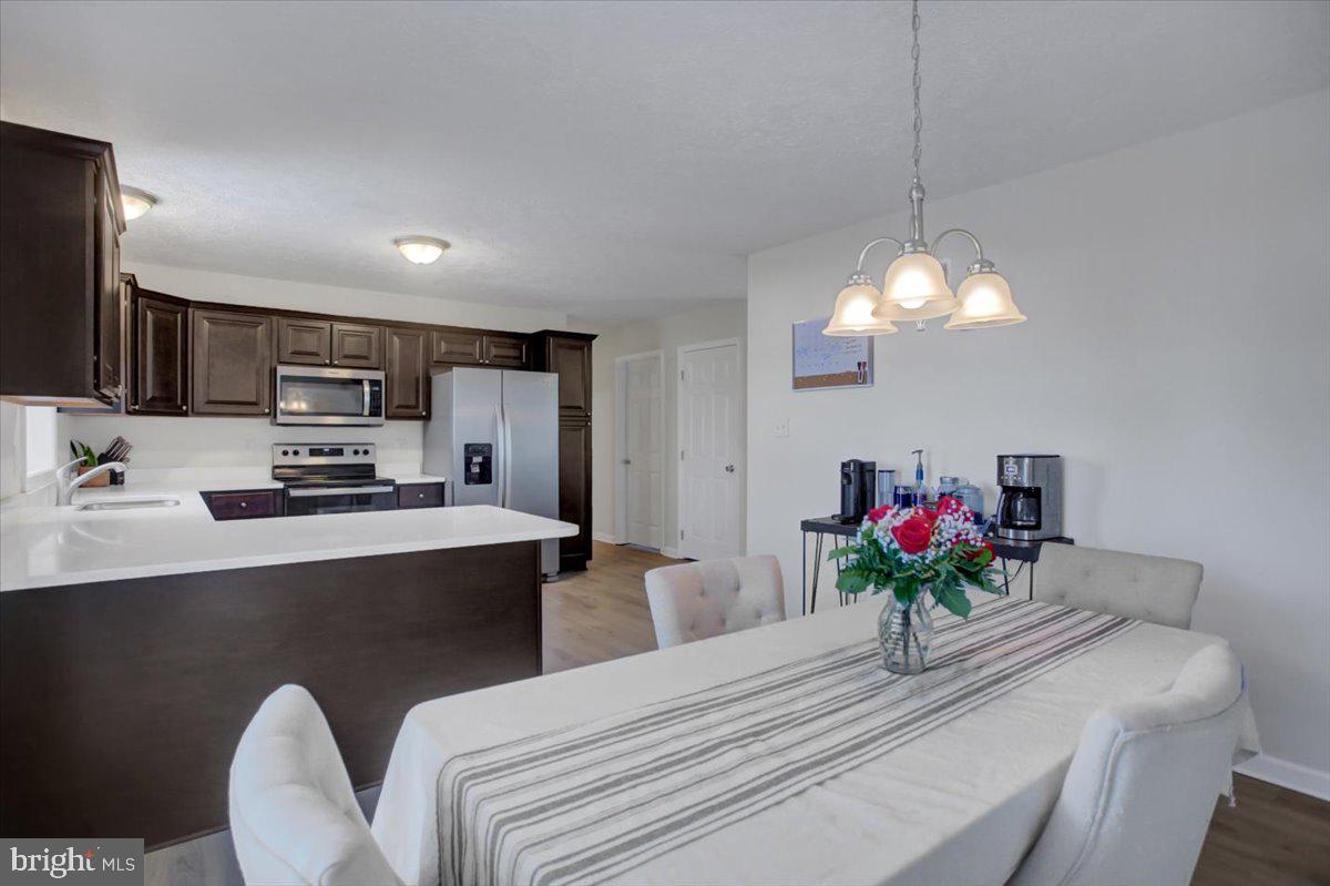 LAURICH ESTATES - Residential